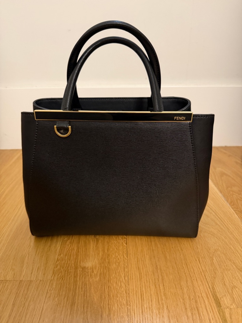 Fendi Black 2 Jours Shoulder Bag - Picture 2 of 7